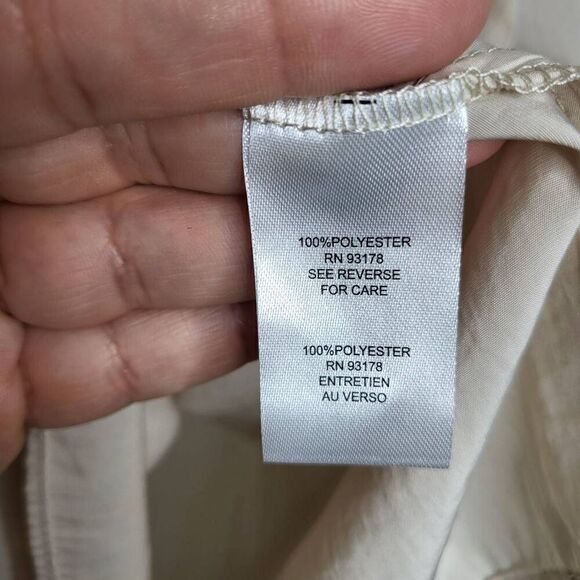 Tahari Balloon Sleeves Front Keyhole Pleated Back Blouse Size Medium - Picture 9 of 10